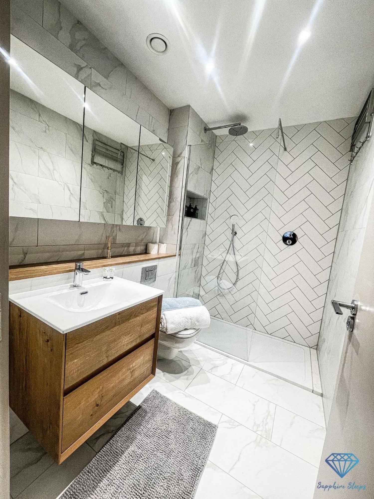 M1 City Centre 3 Bed 3 Bath Luxe Penthouse Manchester Eksteriør billede